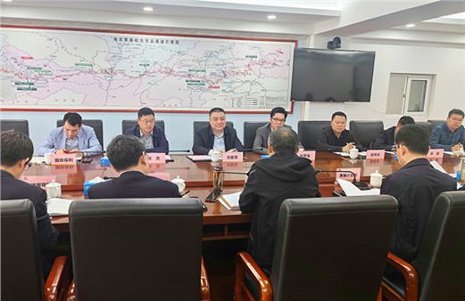 劉愛軍帶隊赴浩吉鐵路、中交投資調度對接產業(yè)園區(qū)合作開發(fā)事宜